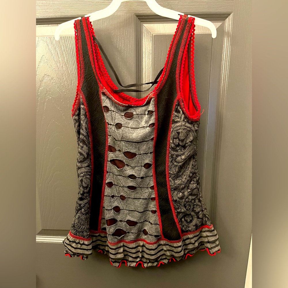 Karkass brand tank top, size large.